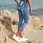 Women's cropped jeans with turn-up, mid-rise waist and used wash Fashion Glam
