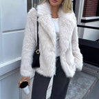 Ladies short jacket made of dense high-pile faux fur with voluminous lapel Fashion Glam