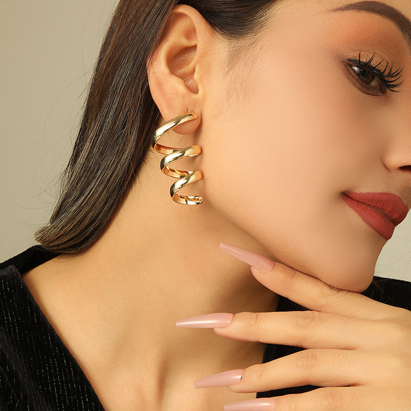 Women's Hanging Earrings with Elegant, Curved Design Fashion Glam