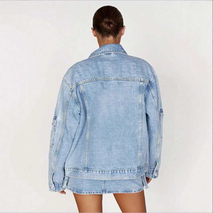 Women's Oversize Utility Denim Jacket with Large Flap Pockets and Zipper Fashion Glam
