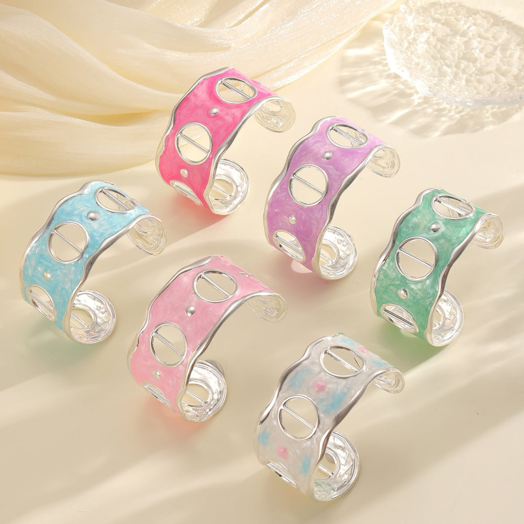 Women Open Bangle with Modern, Transparent Design Fashion Glam