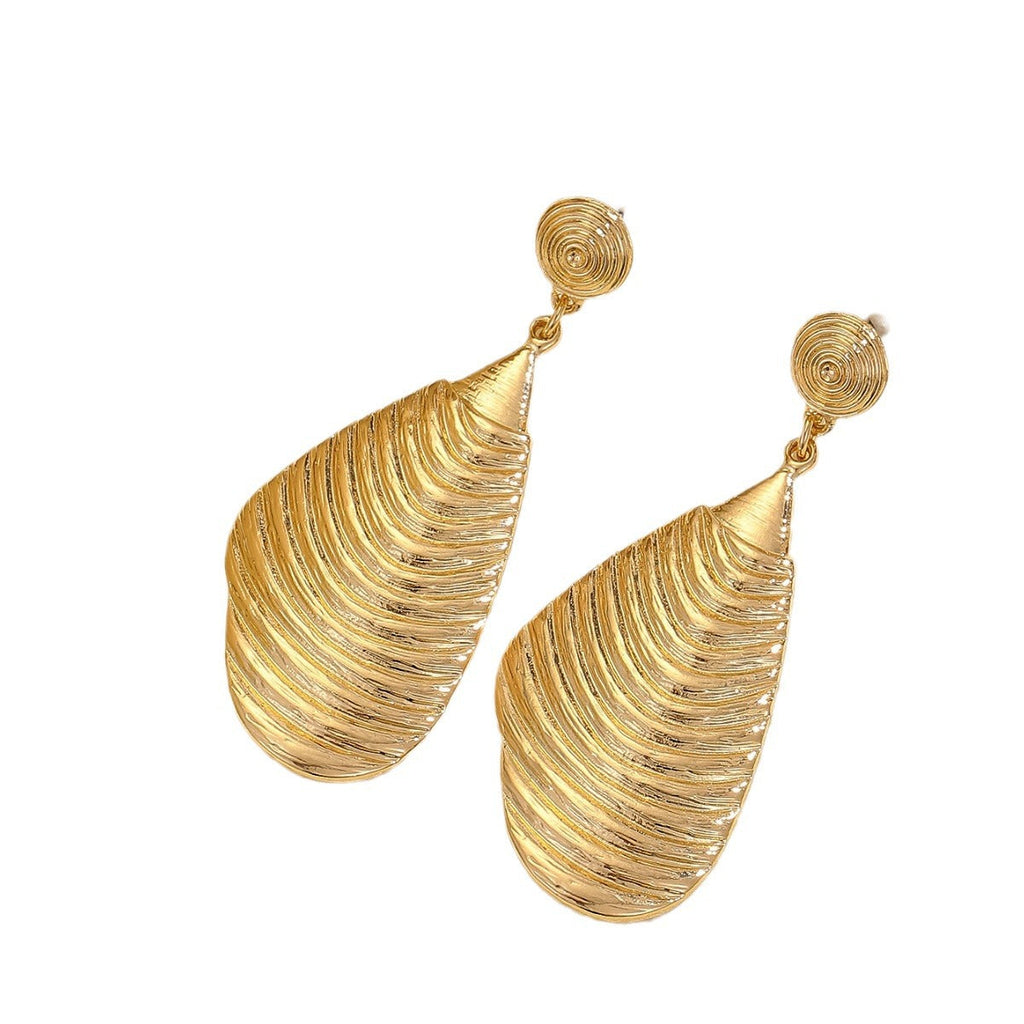 Ladies Elegant Earrings made of high-quality, textured metal Fashion Glam