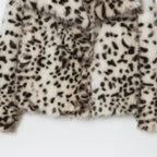 Women's short jacket made of faux fur in snow leopard print with wide lapels Fashion Glam