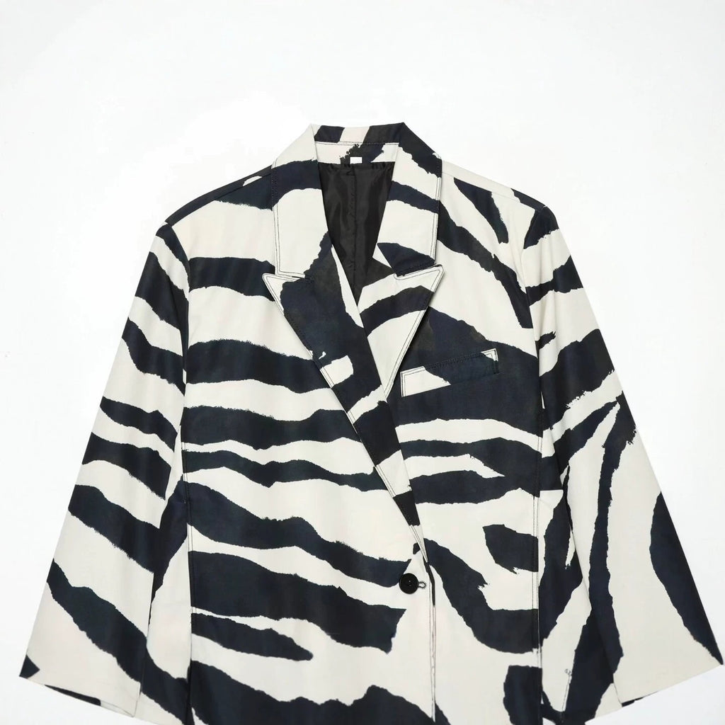Women's Oversize Blazer with Zebra Print, One Button Closure and Flap Pockets Fashion Glam