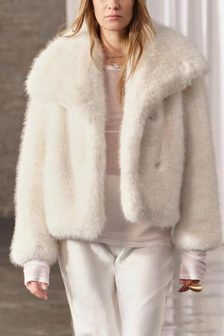 Women Cropped Faux Fur Jacket with XXL Lapel and Dense Long Pile Fashion Glam