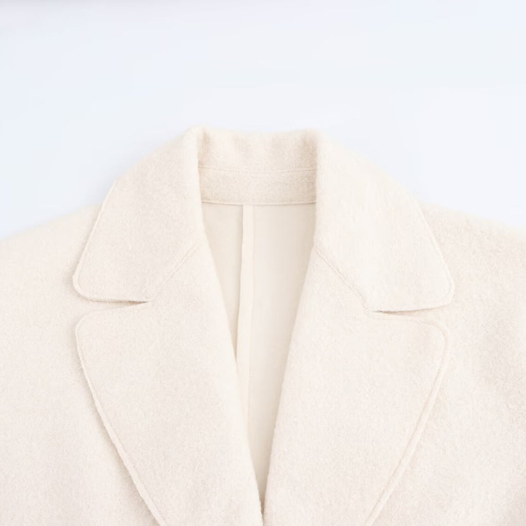 Ladies Oversized Single-breasted Walk Coat with Wide Lapels and Patch Pockets Fashion Glam