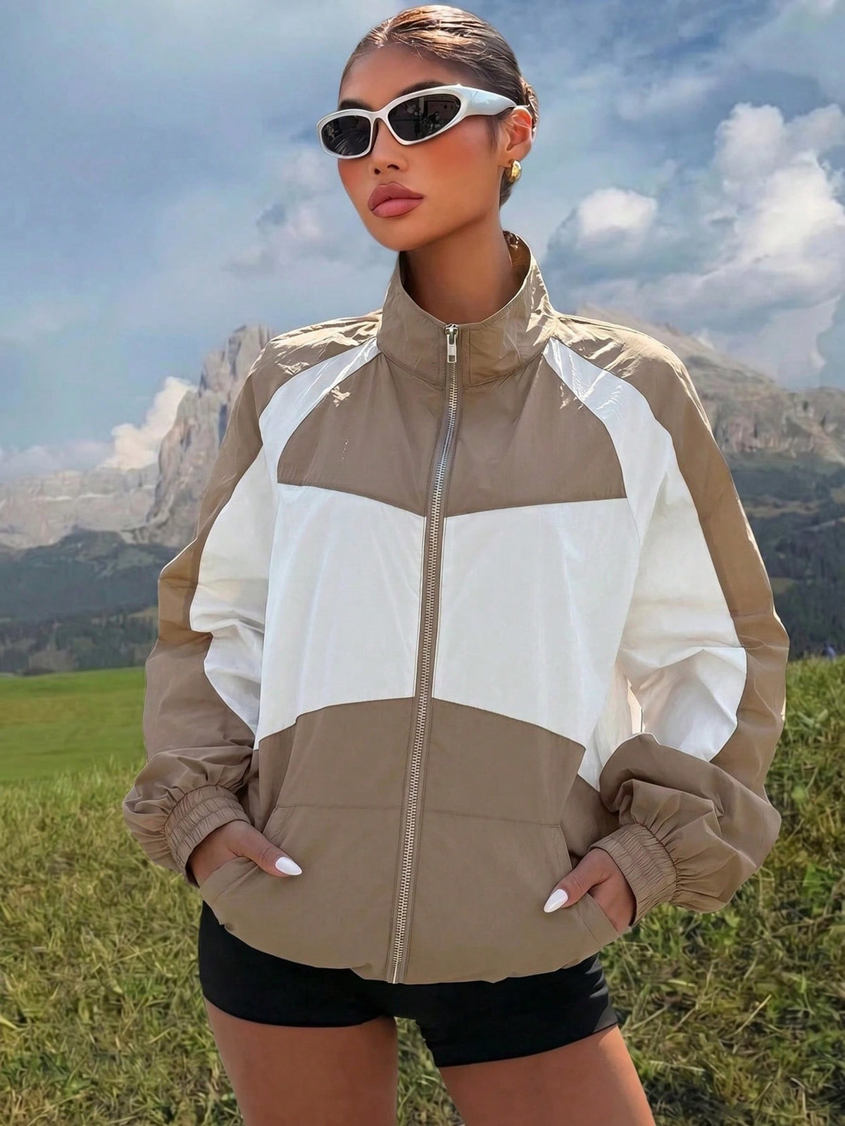 Women’s Lightweight Windbreaker Jacket with High Stand Collar and Colorblock Design Fashion Glam