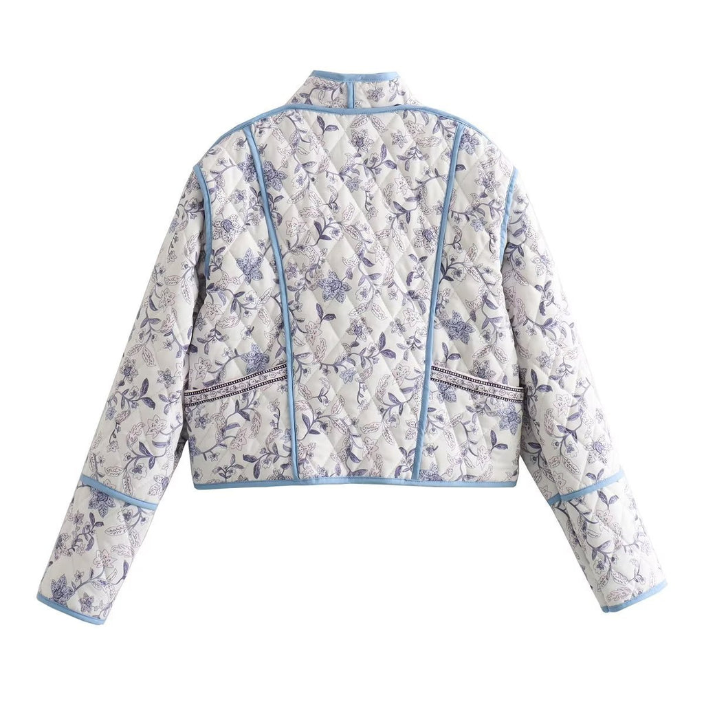 Women's quilted short jacket in kimono style with floral quilted look and contrasting piping Fashion Glam