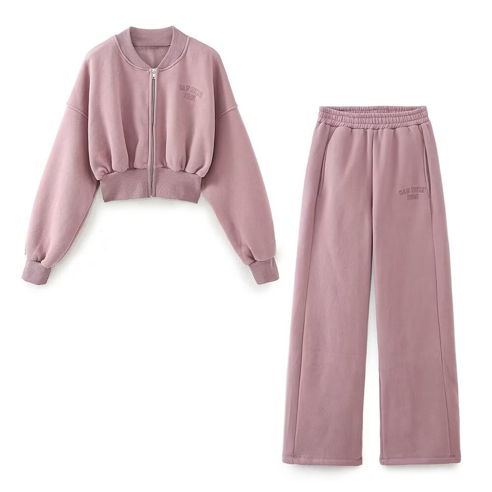 Women's Wide Fleece Jogging Pants with High Elastic Waistband, Side Pockets and Subtle Logo Embroidery Fashion Glam