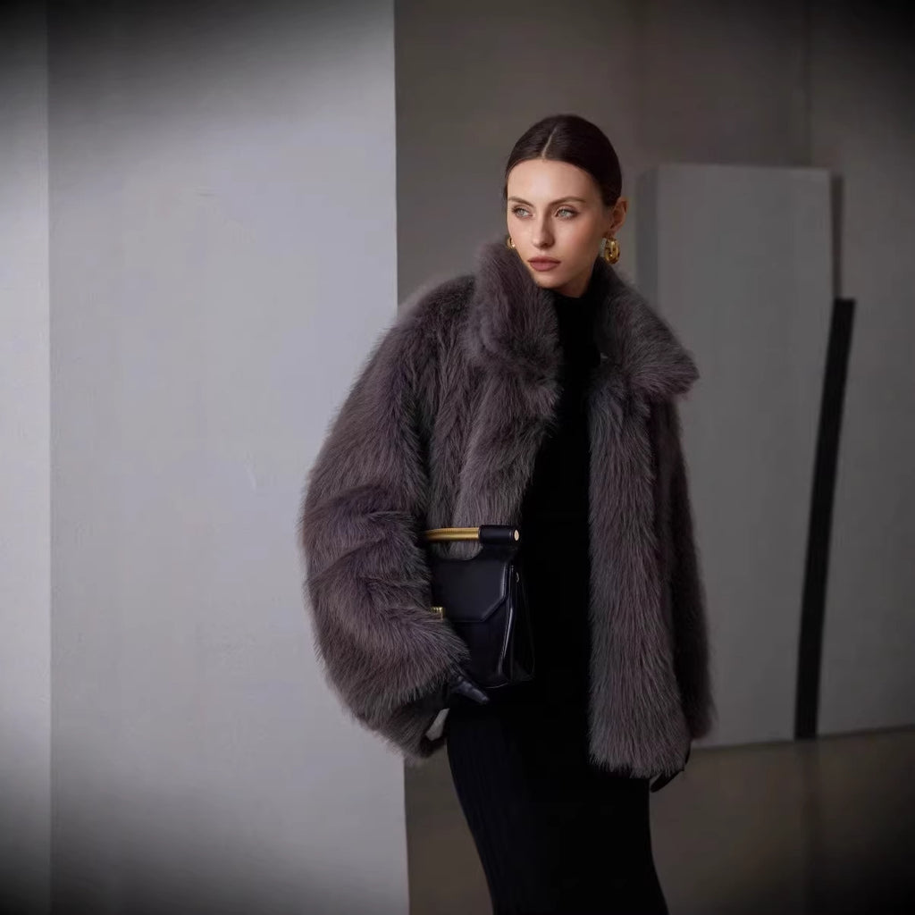 Ladies Boxy Short Faux Fur Coat with Extra Voluminous Shawl Collar Fashion Glam