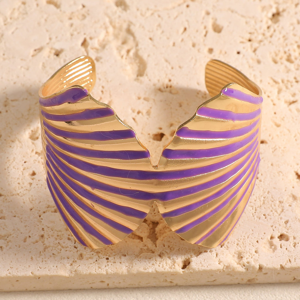 Women's bangle with elegant shell design Fashion Glam