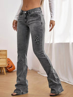 Women’s high-waisted flared jeans with pearl appliqué and shaping waistband Fashion Glam