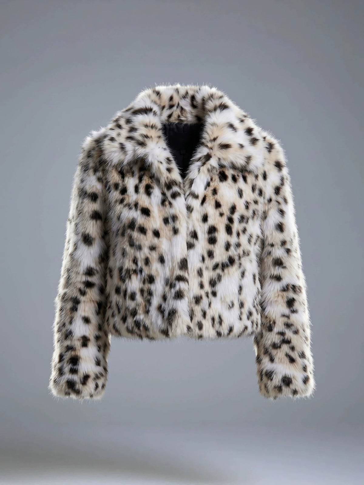 Women short cut faux fur jacket with graphic spot pattern and boxy silhouette Fashion Glam
