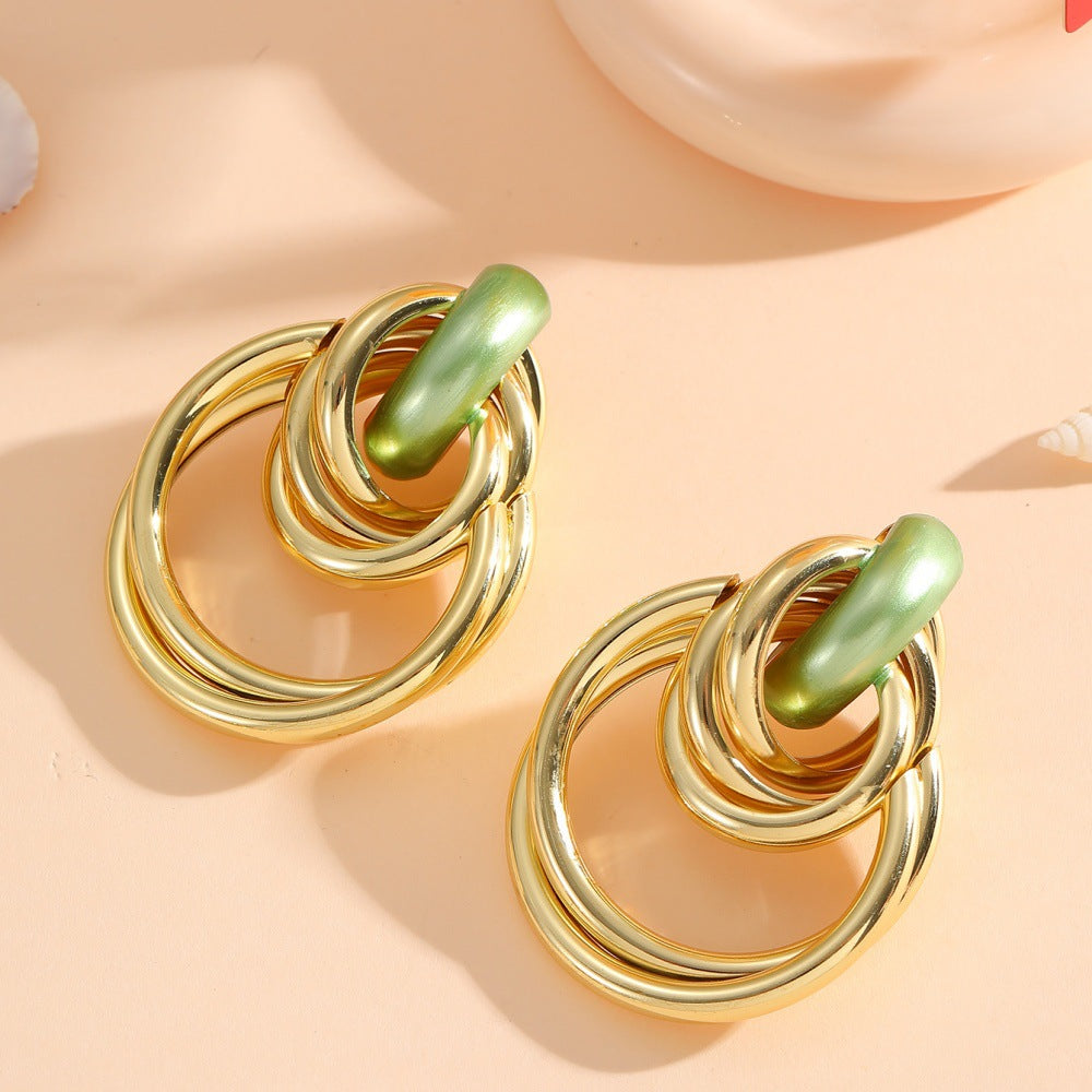 Women's Hanging Earrings with Elegant, Sculptural Design Fashion Glam