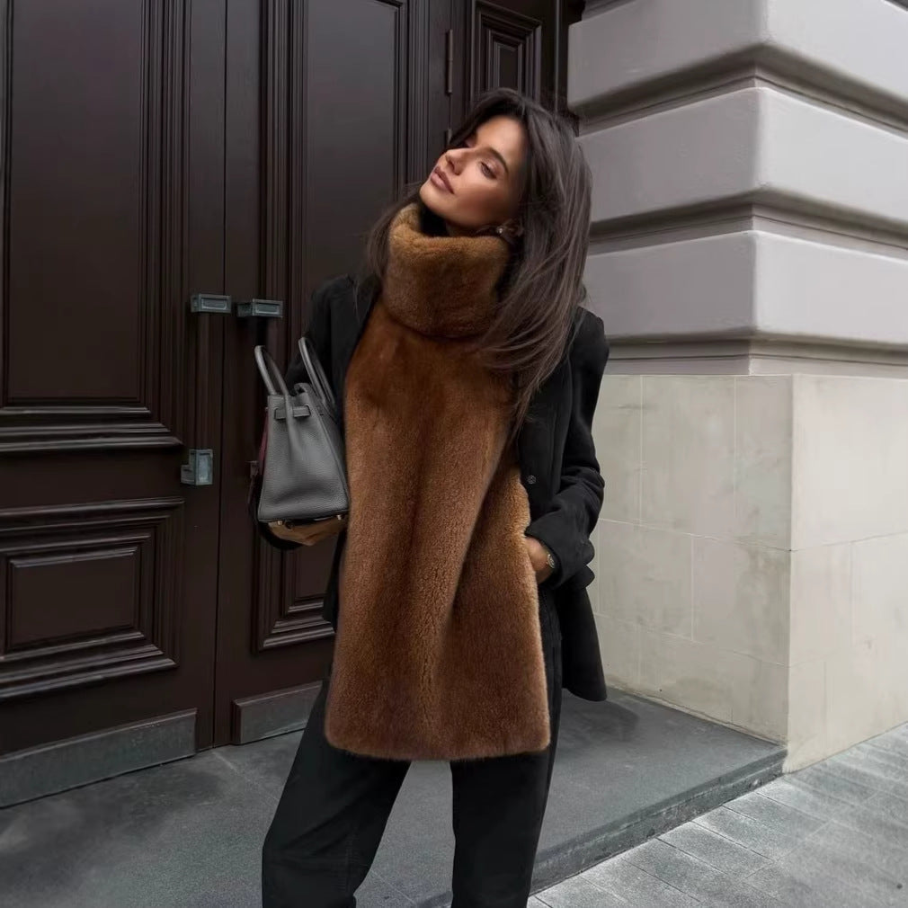Ladies long luxurious faux fur stole with high cozy collar Fashion Glam