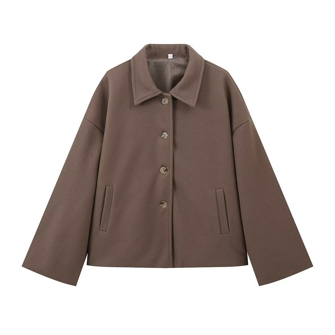 Ladies short jacket in boxy cut made of wool blend with shirt collar and concealed button placket Fashion Glam