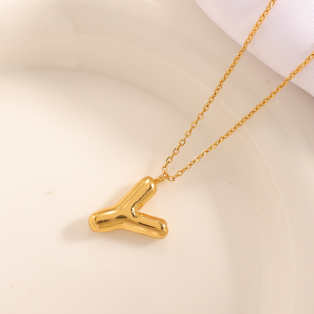 Women's necklace with curved letter pendant Fashion Glam