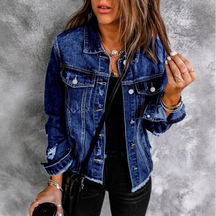 Women's Waist-Cinched Denim Trucker Jacket with Light Destroyed Effect and Fringed Hem Fashion Glam