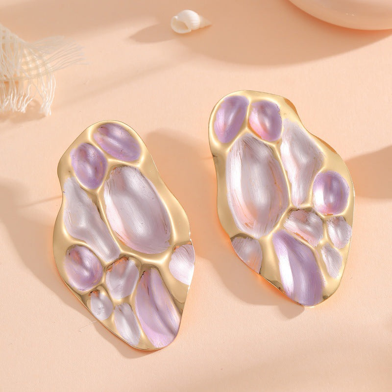 Ladies ear clips with elaborate, colorful shell design Fashion Glam
