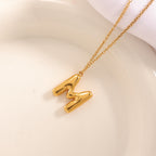 Women's necklace with curved letter pendant Fashion Glam
