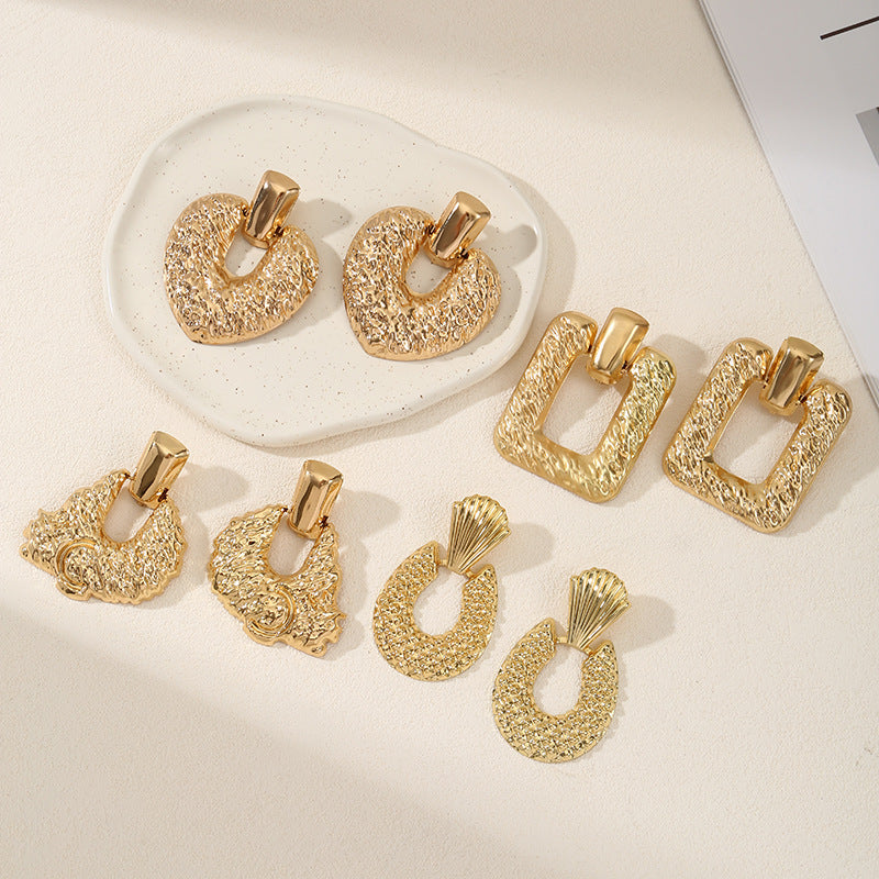 Ladies Hanging Earrings in Modern Rectangular Design Fashion Glam