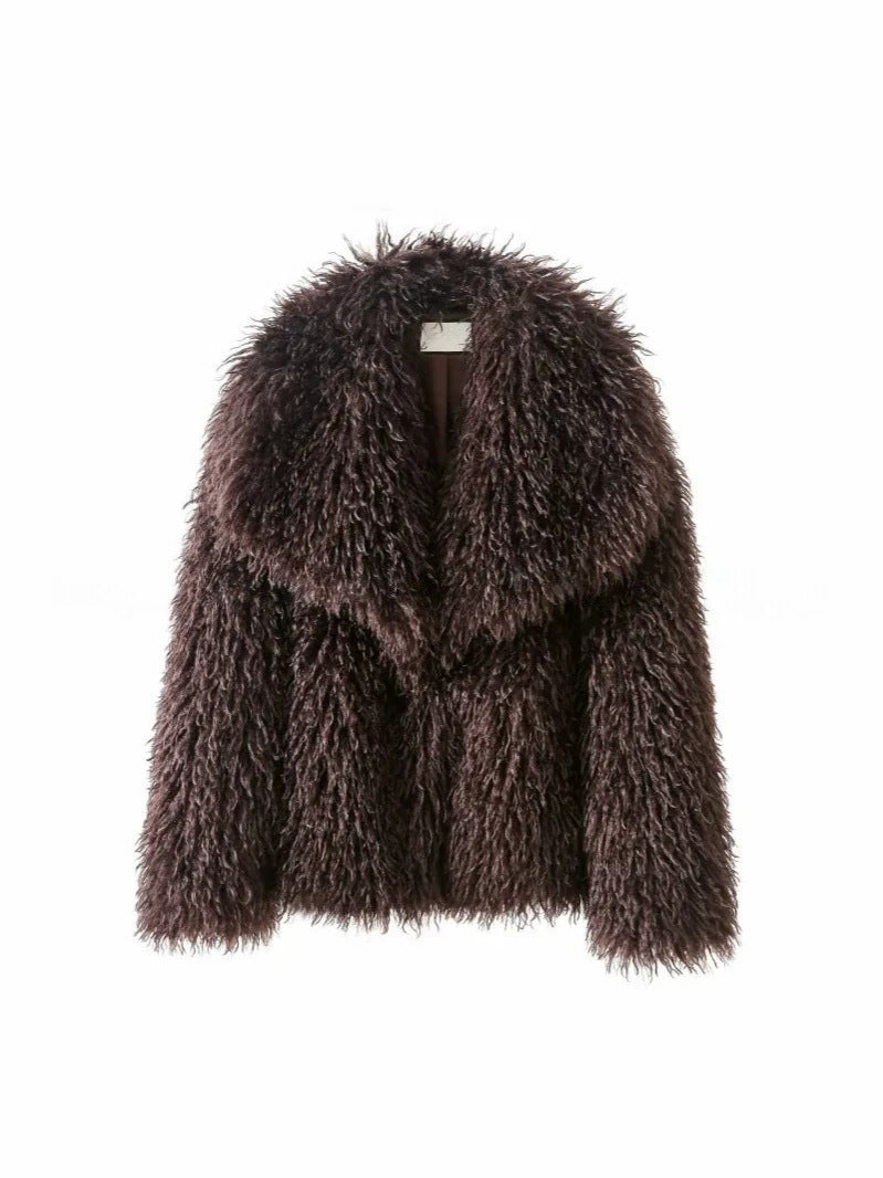 Women's short jacket made of long-pile faux fur with extra wide shawl collar Fashion Glam
