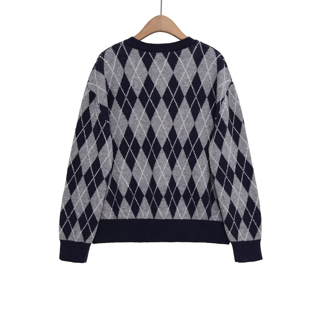 Women's Argyle V-Neck Knitted Sweater with Diamond Pattern Fashion Glam