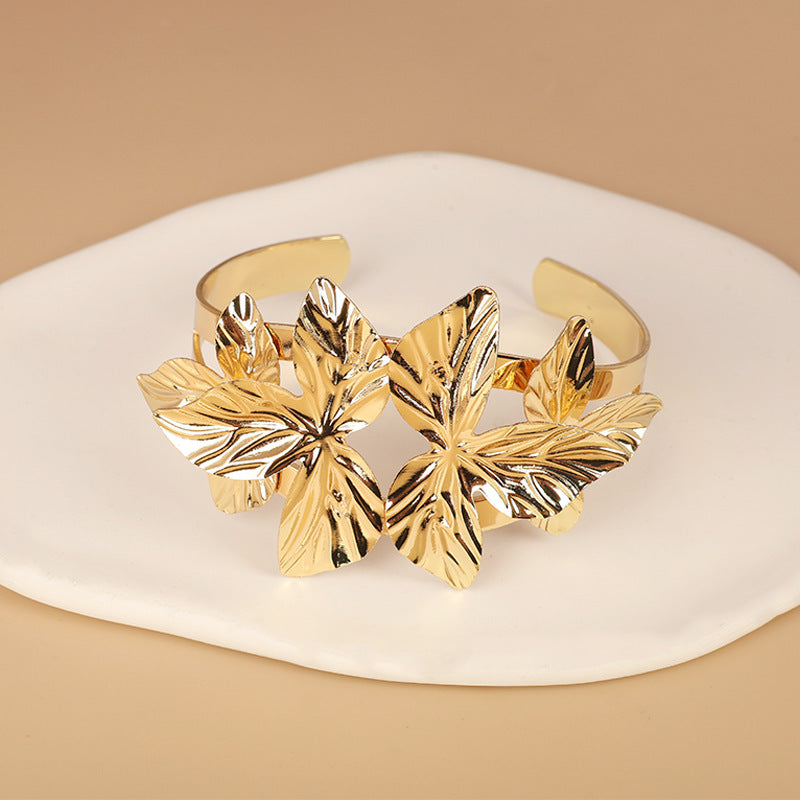 Women's elegant bracelet with artistic floral design Fashion Glam
