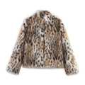 Women's short jacket made of faux fur in leopard print with boxy cut and stand-up collar Fashion Glam
