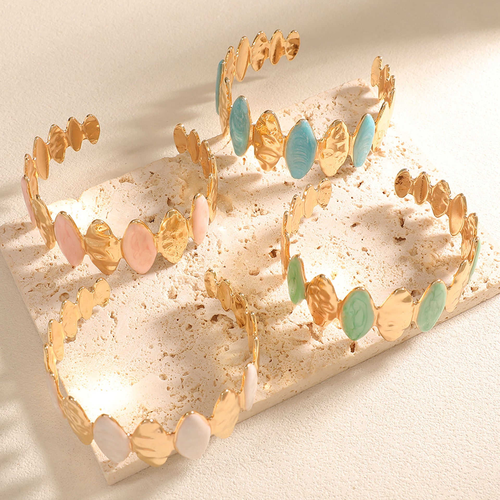 Ladies Open Bangle made of noble metal with elegant motif Fashion Glam