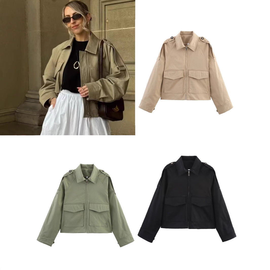Women's Short Cut Utility Jacket in Military Look with Flap Pockets, Epaulettes and Zipper Fashion Glam
