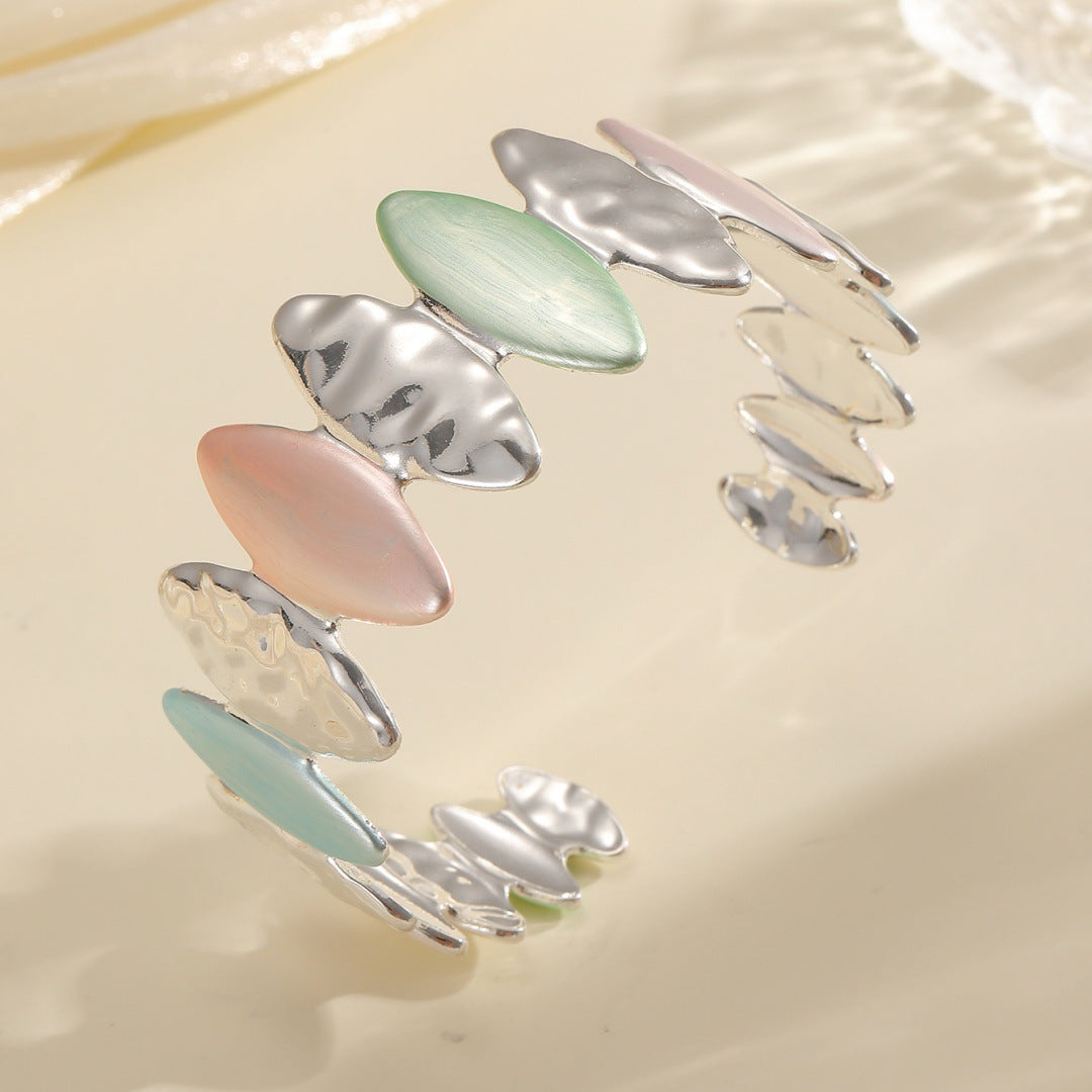 Women Open Bangle with Unique Textured Design Fashion Glam