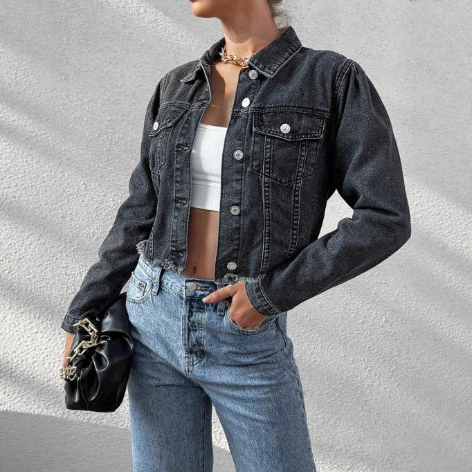 Women's cropped fitted denim jacket with raw fringe hem and flap pockets Fashion Glam