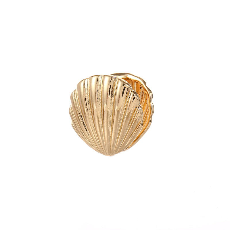 Women's ear clips in elegant shell design Fashion Glam
