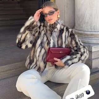 Women's short jacket in a faux fur mix with striped effect and stand-up collar Fashion Glam