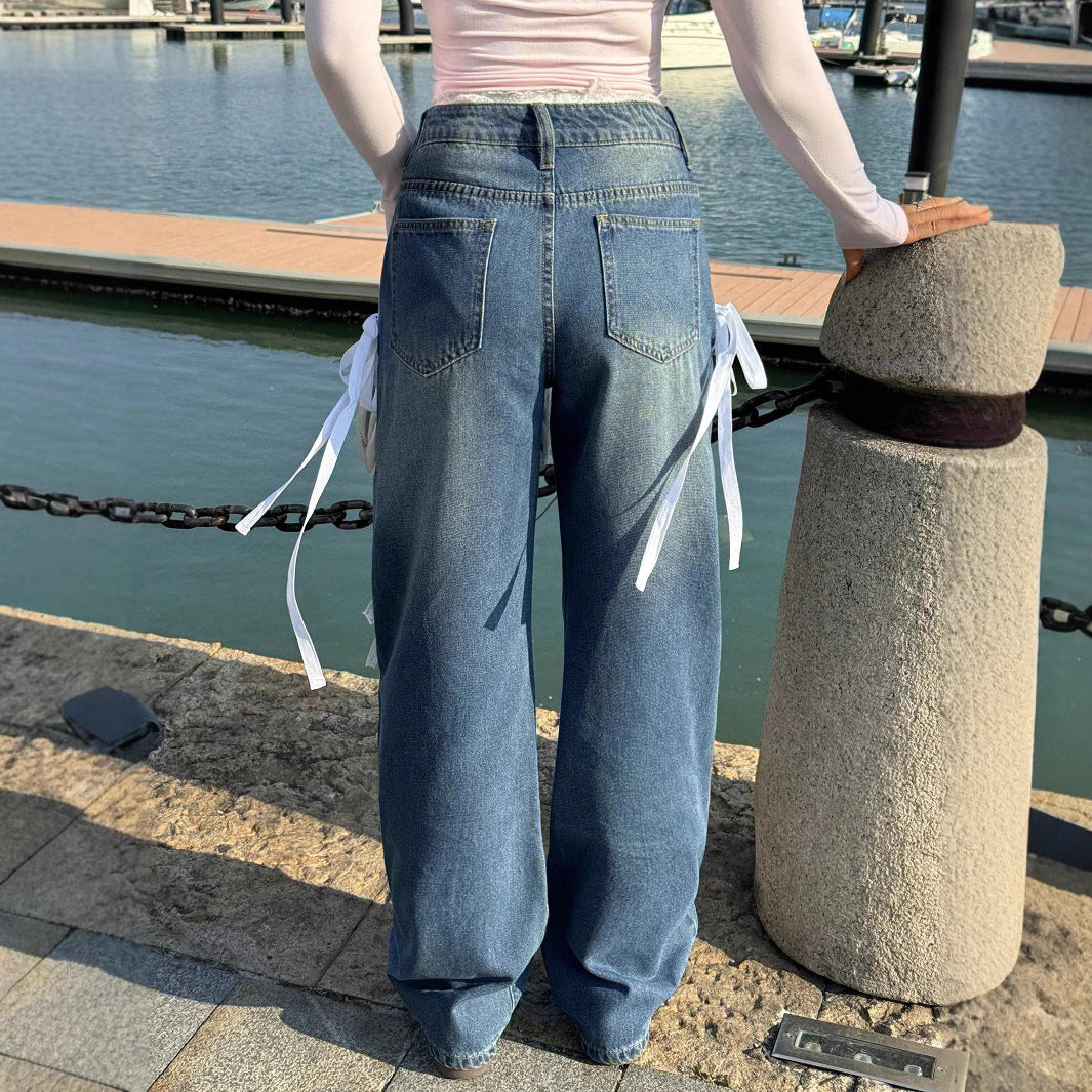 Ladies Wide High-Waist Denim Jeans with Decorative Side Stripes and Straight Leg Fashion Glam