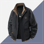 Men's short cut softshell utility jacket with stand-up collar and flap pockets Fashion Glam