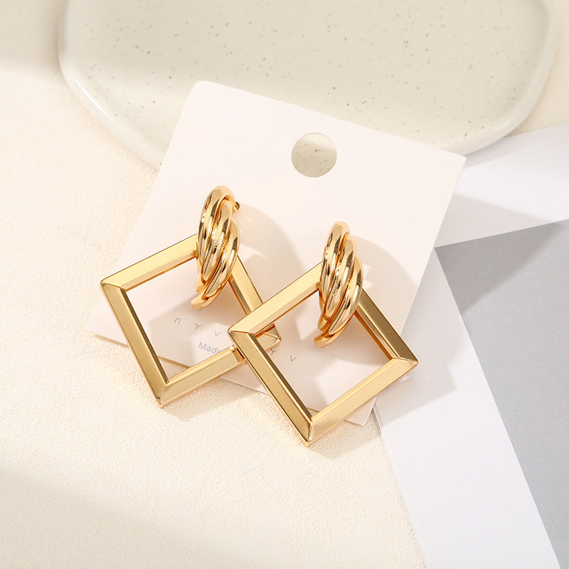 Women's Hanging Earrings with Square Design and Glossy Surface Fashion Glam