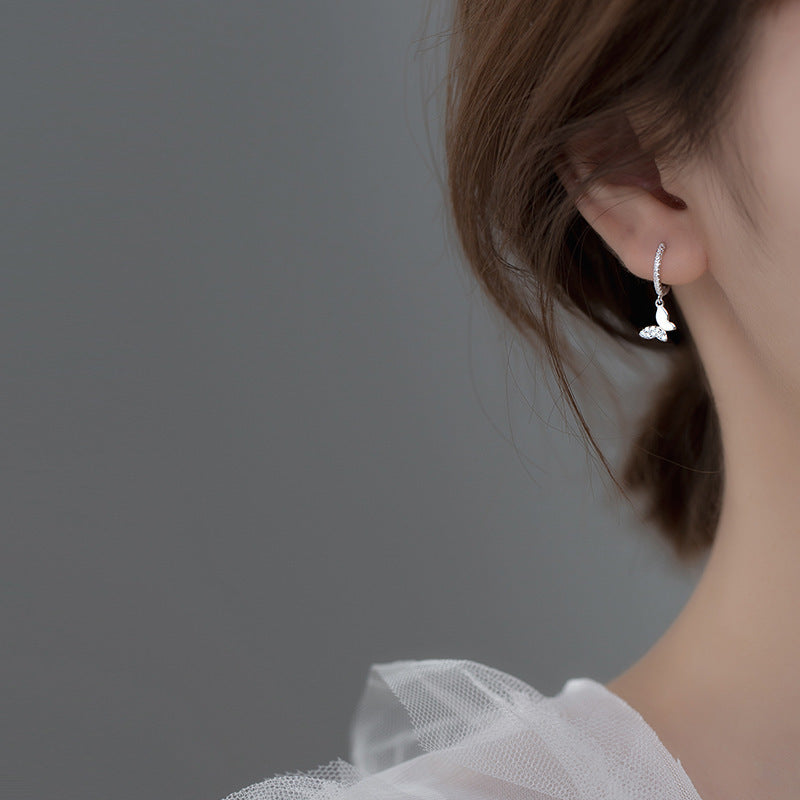 Ladies earrings with elegant butterfly design and sparkling details Fashion Glam