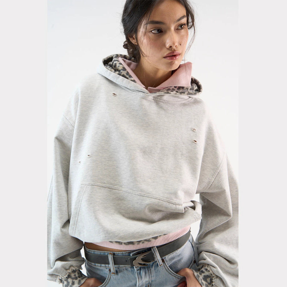 Women’s cropped oversized hoodie with leopard inner lining, used details and kangaroo pocket Fashion Glam