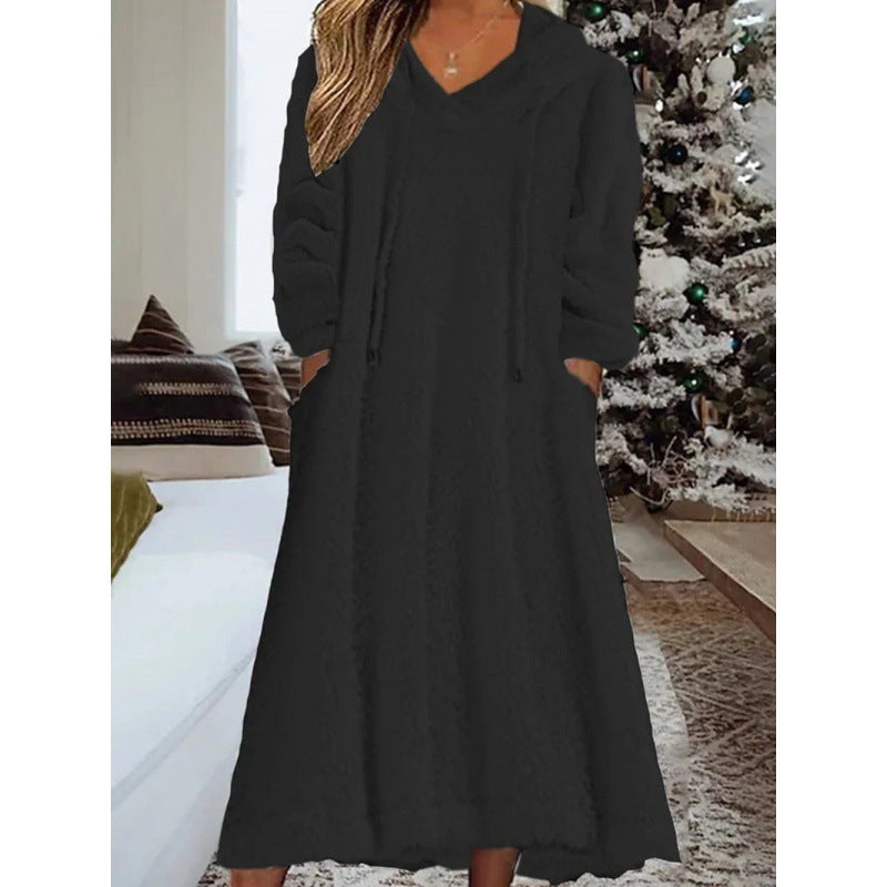 Ladies maxi dress made of teddy fleece with hood, V-neck and side pockets Fashion Glam