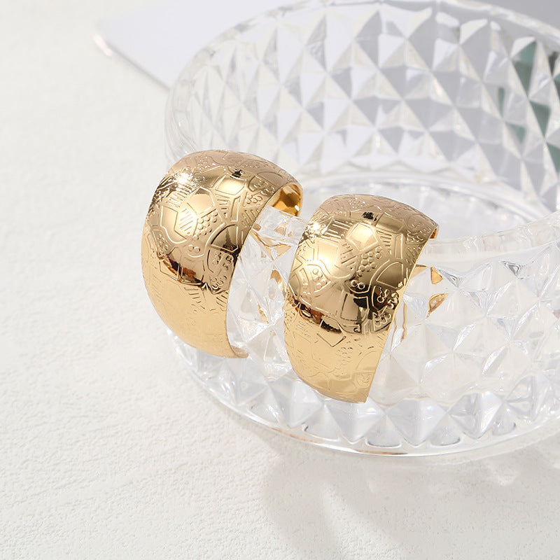 Women High-Quality Bracelets with Artistic Pattern Fashion Glam