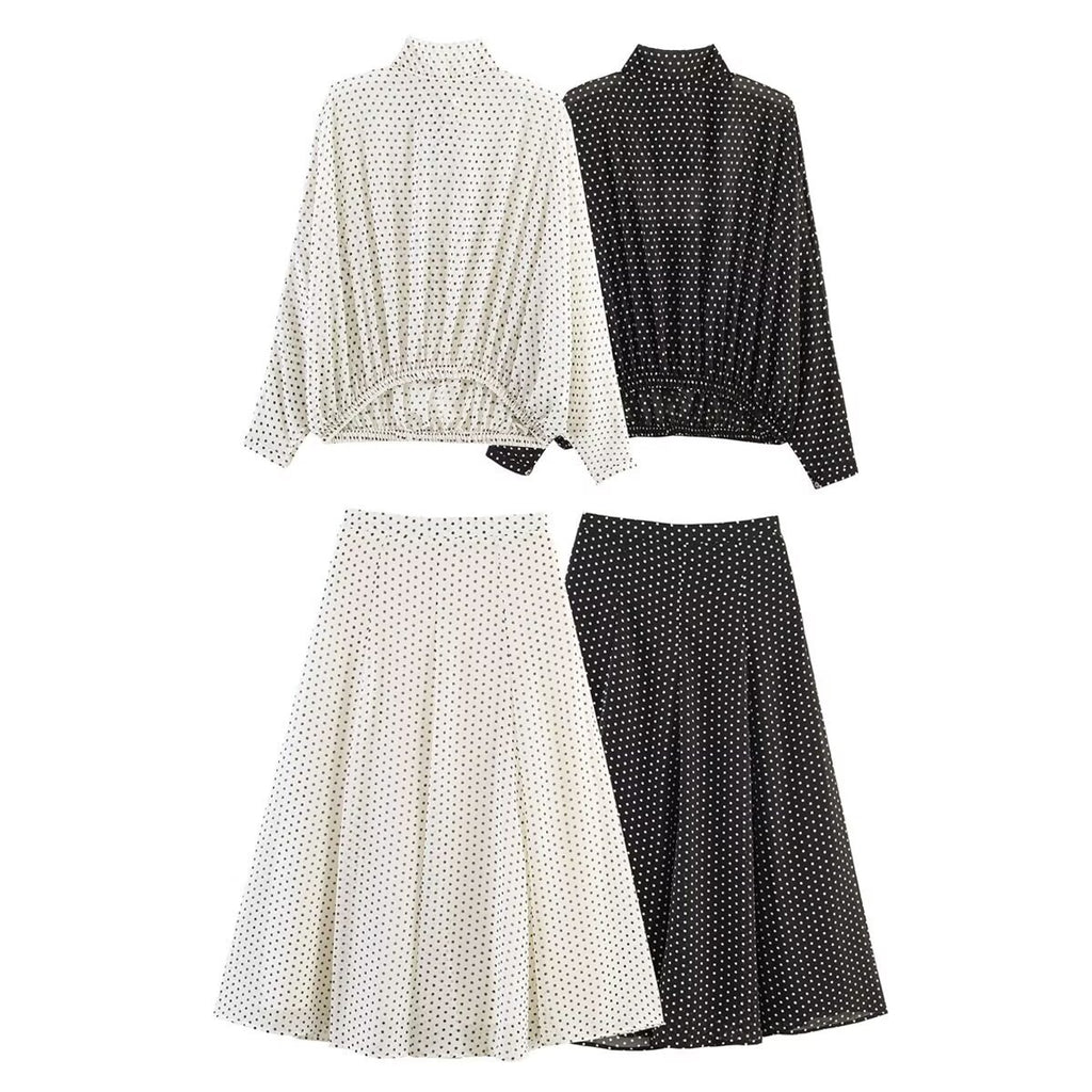 Ladies Flowing Midi Skirt in Vintage Polka Dot Design with Flared Plate Cut Fashion Glam