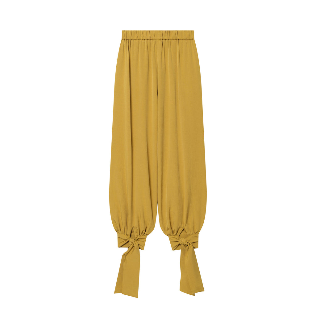 Women’s harem pants with high waistband, pleated folds and knotted cuffs Fashion Glam