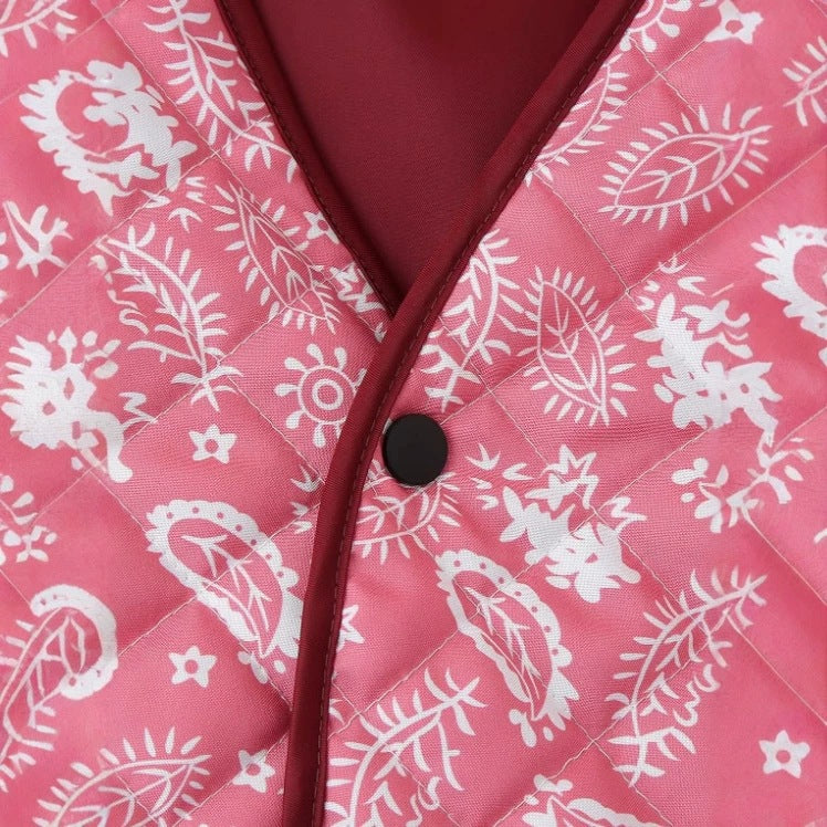 Women's quilted short jacket with V-neck, paisley pattern and contrasting piping Fashion Glam