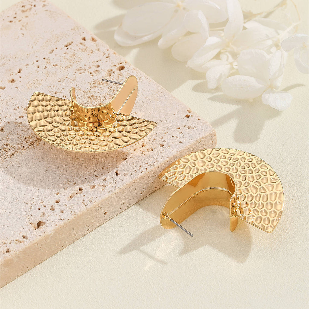 Women's Hanging Earrings with Artistic, Textured Design Fashion Glam