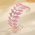 Ladies bracelet in elegant leaf design Fashion Glam