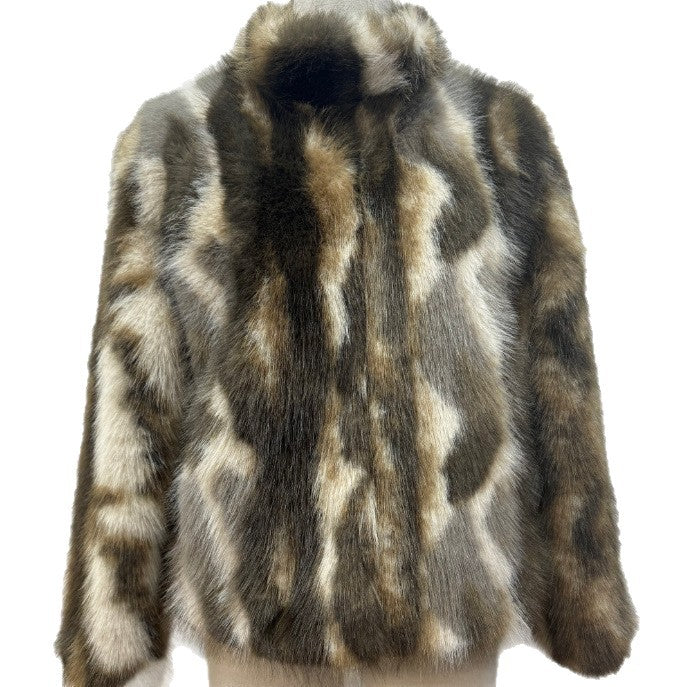 Ladies short cut boxy faux fur jacket with contrasting spot pattern and stand collar Fashion Glam
