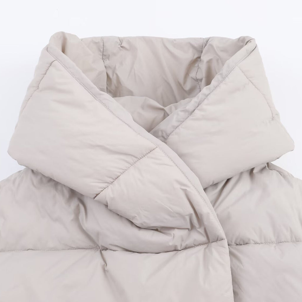 Women short cut oversized quilted jacket with high wrap collar and padded lining Fashion Glam