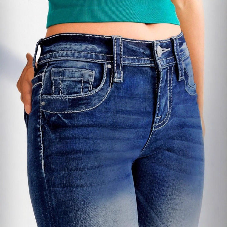 Women's cropped jeans with turn-up, mid-rise waist and used wash Fashion Glam